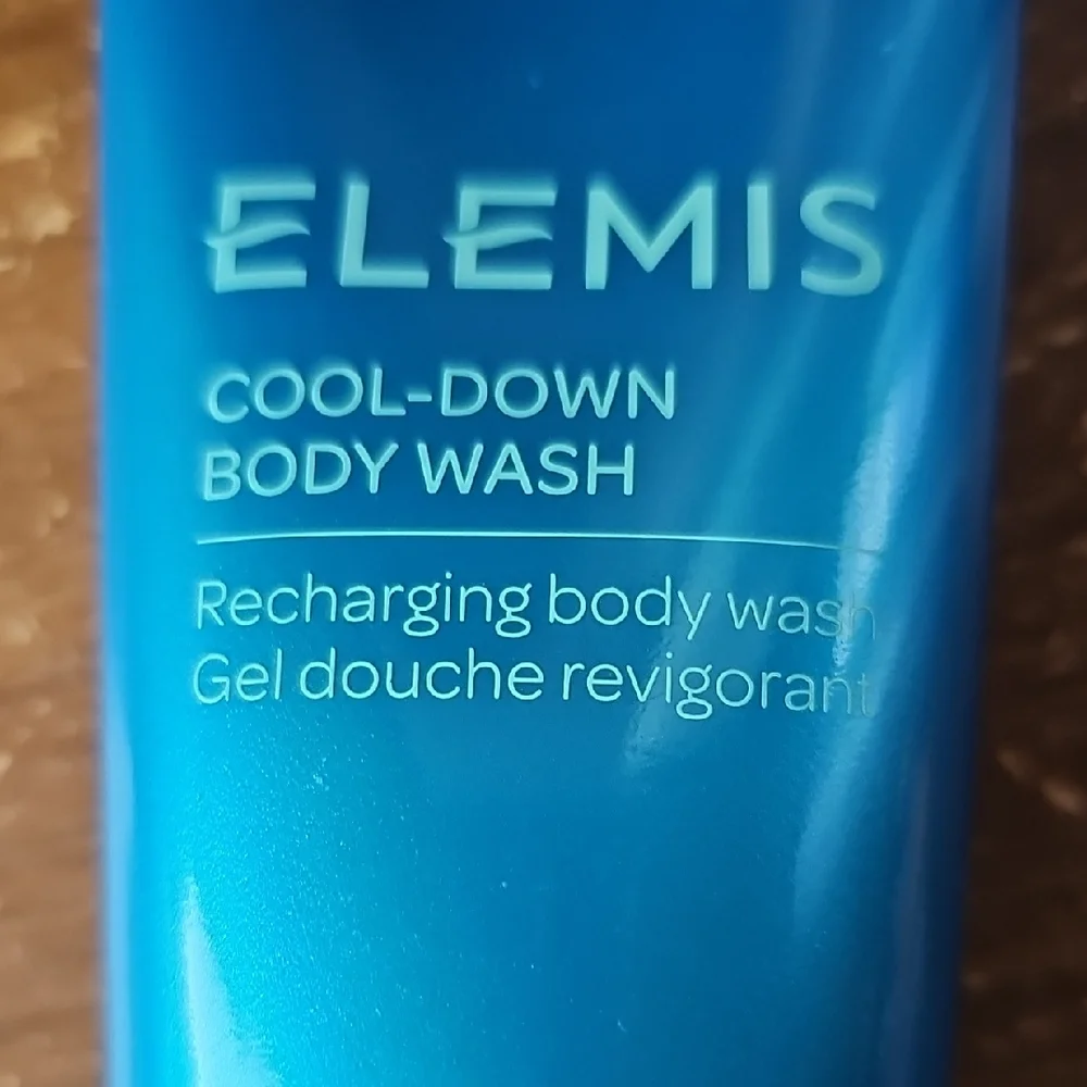 New ELEMIS Cool-Down Body Wash Recharging Shower Gel - Sealed